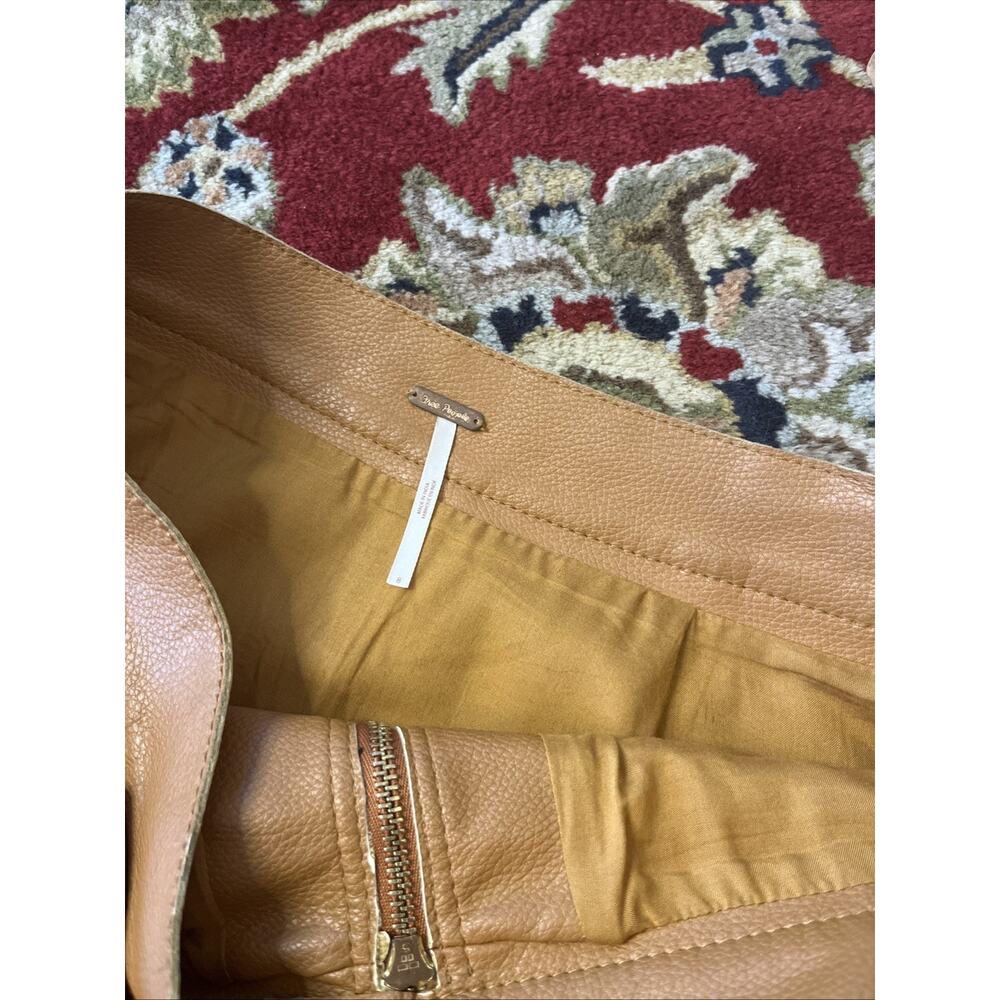 Free People 8 M Faux Vegan Leather Mini Skirt Camel Brown Boho Indie Festival - Picture 2 of 10